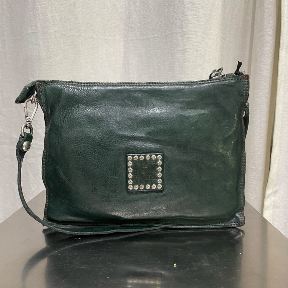 Emerald green leather Campomaggi bag with butterfly embellishment - Picture 2 of 3